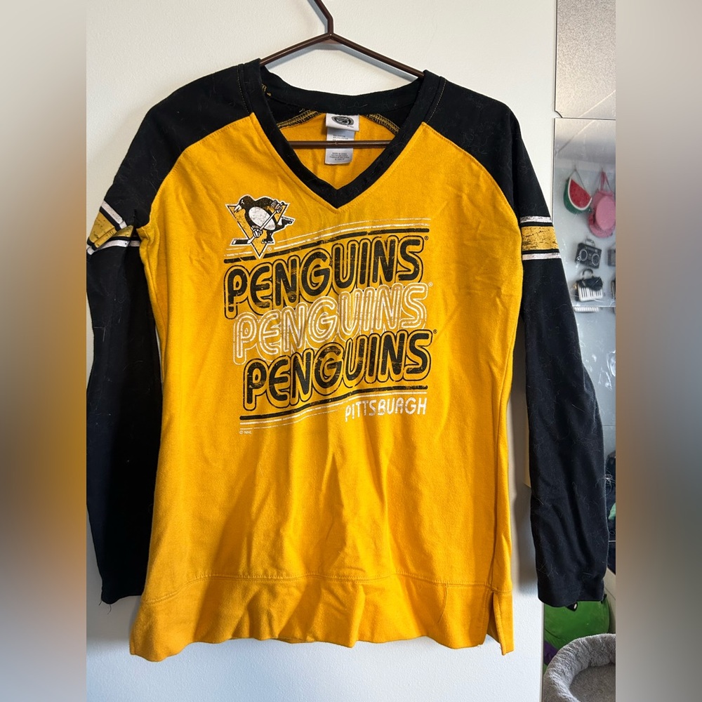 Pittsburg Penguins hockey sweater